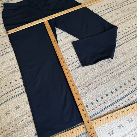 New Vuori Men’s Meta Pant Classic Fit 30" Ink V4009-S Size 36” | inseam 30” - Picture 5 of 7